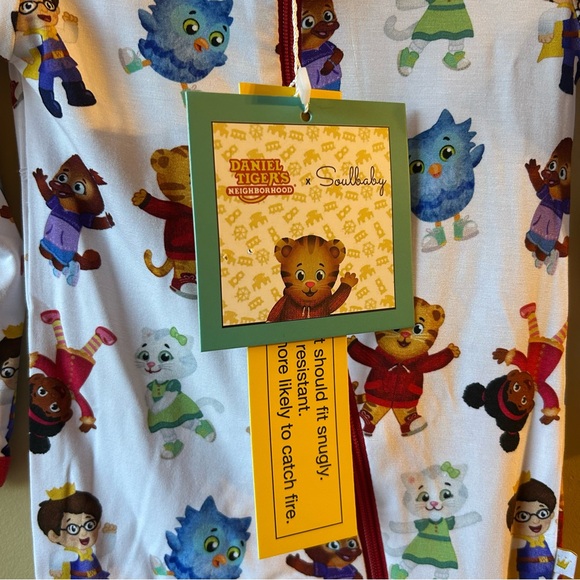 NWT Soulbaby Daniel Tiger One Piece Zip Up Bamboo Baby Pajamas 0-3M - Picture 3 of 6